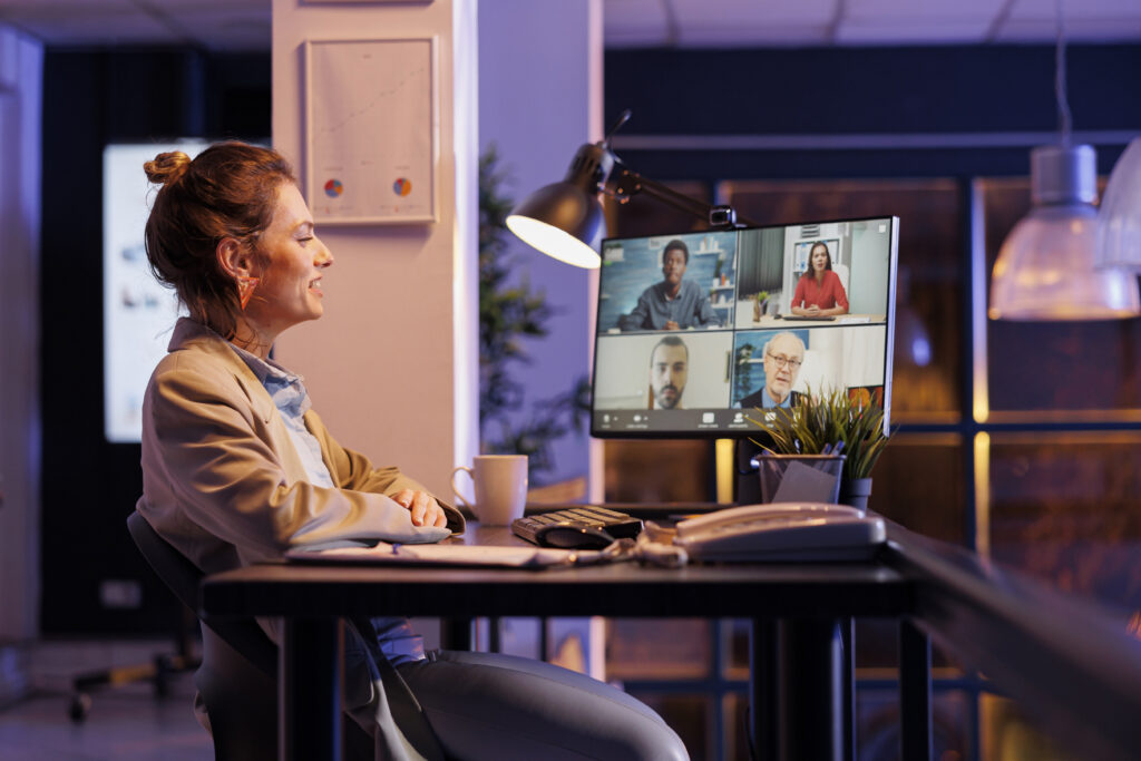 Monitores para videoconferência 