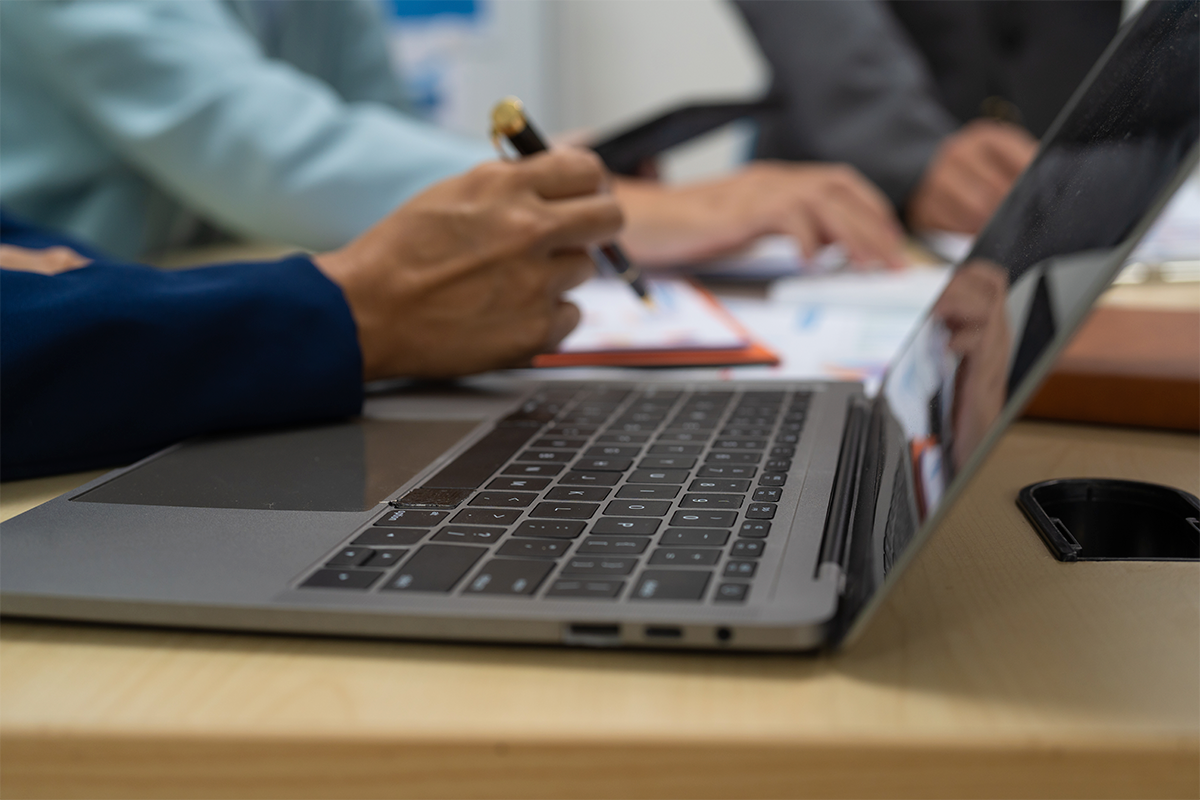 Locação Ou Leasing: O Que Realmente Faz Sentido Para Sua Empresa Hoje?